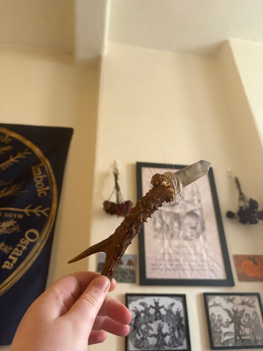 Antler wand with smoky quartz point